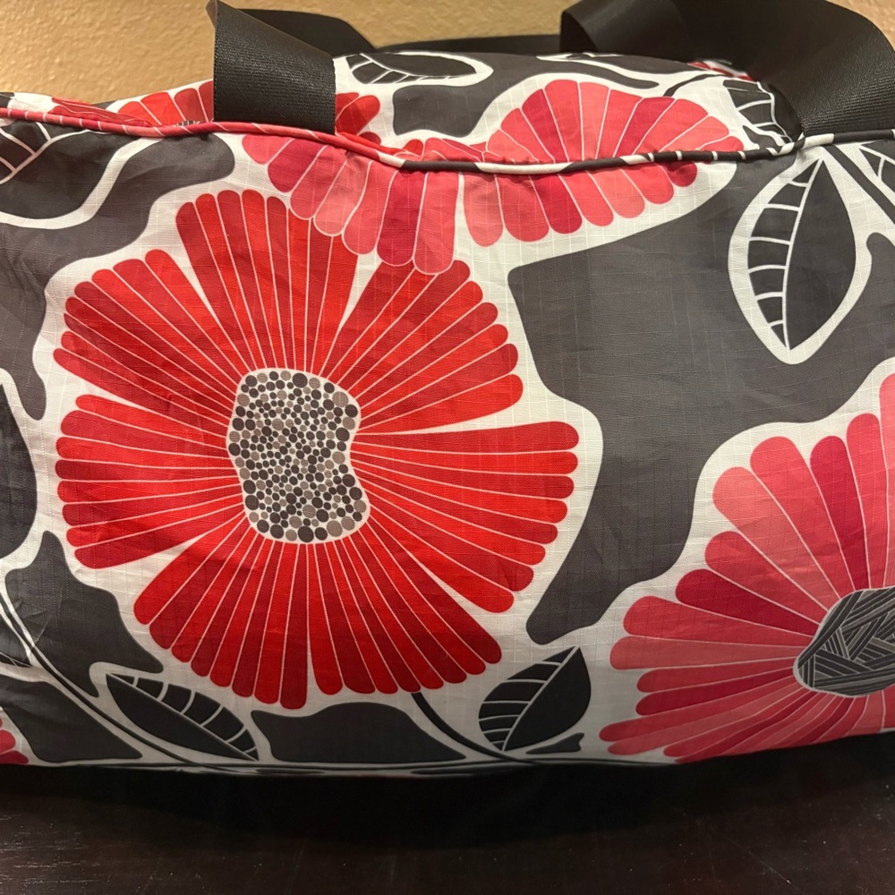VERA BRADLEY Collapsible Duffle Cheery Blossoms - Picture 5 of 15